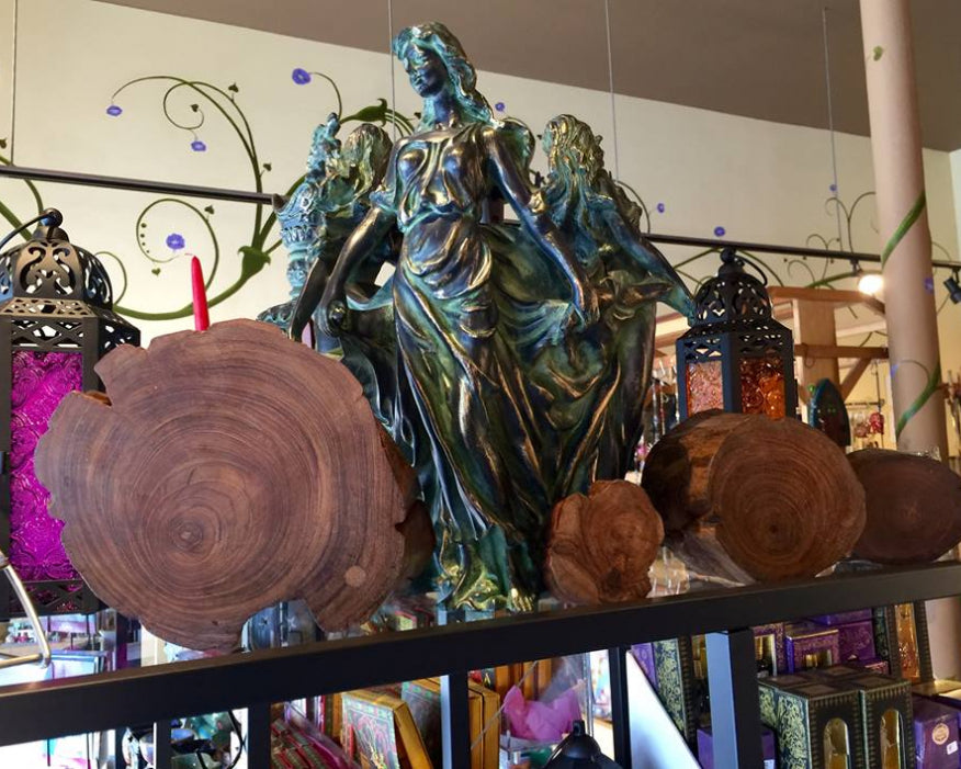 From cement outdoor garden installations to elaborate indoor décor, we have what you need.