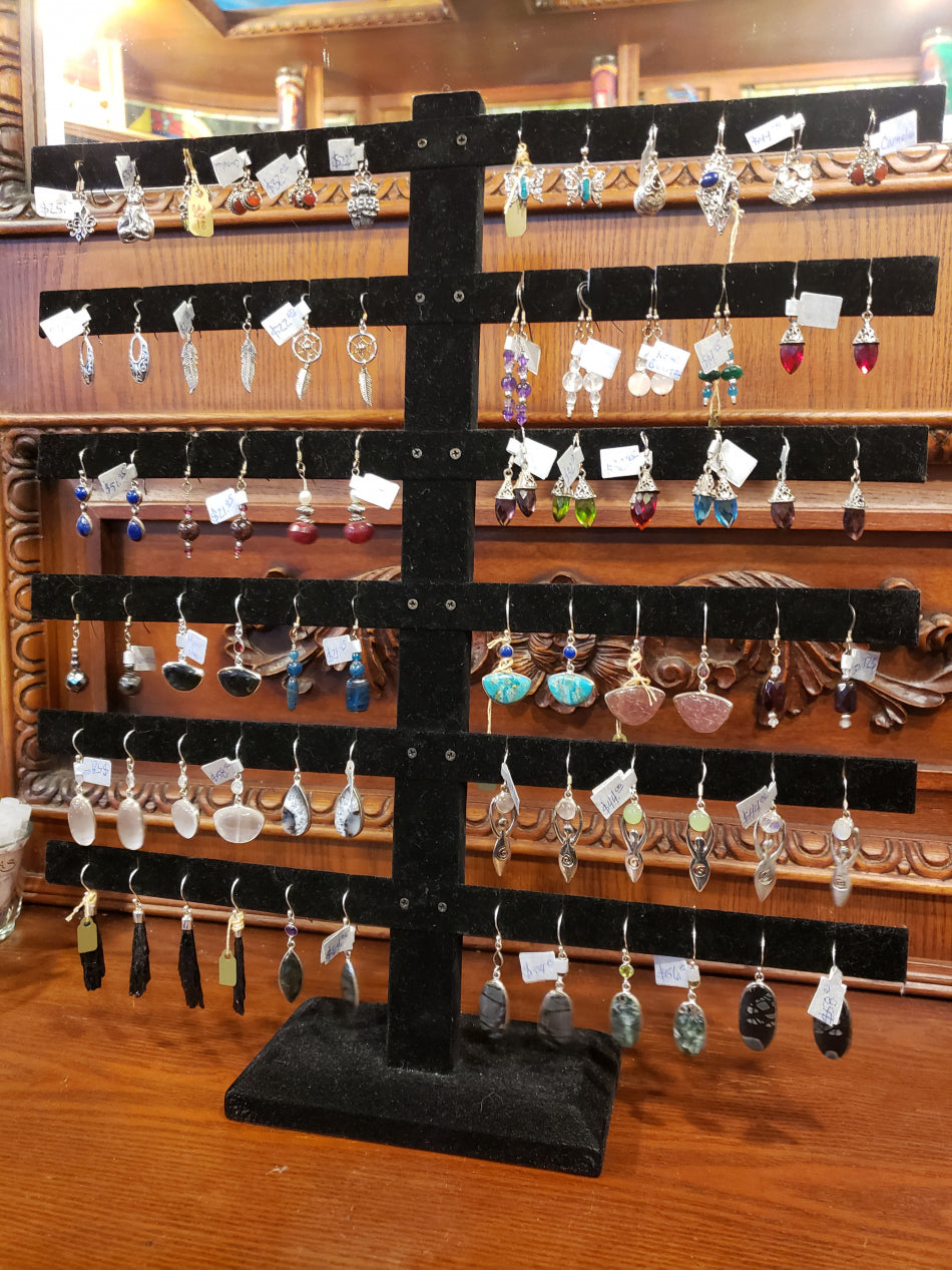 Gorgeous earrings featuring stones and crystals.